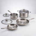 Titan-Kochgeschirr-Set, 8-teilig – Perspektivansicht